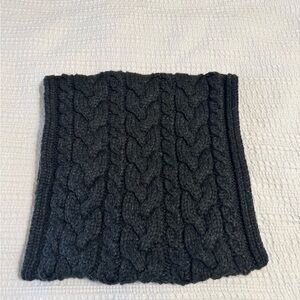 GAP Charcoal Cable Knit Snood
